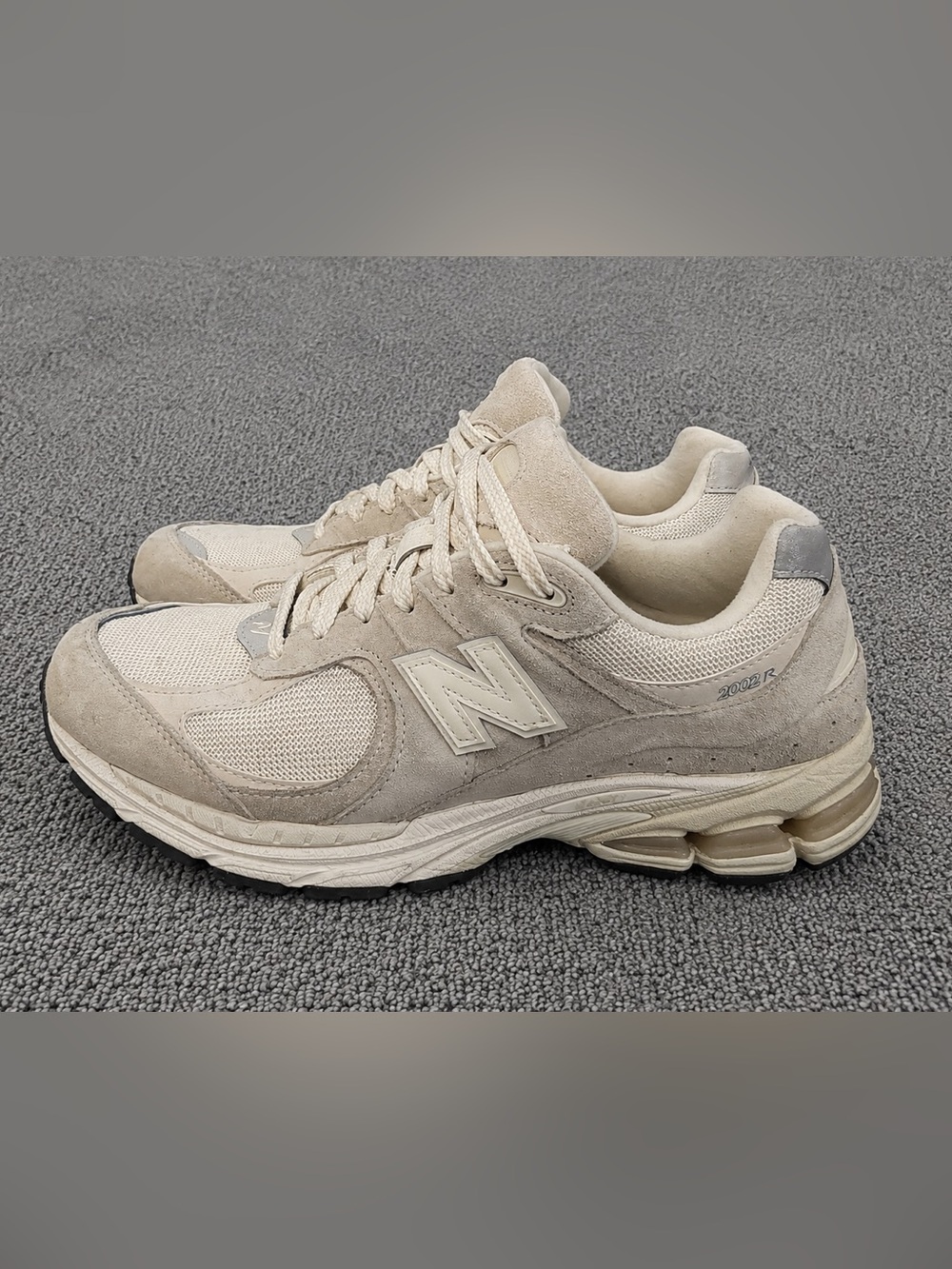 New Balance 2002R Calm Taupe US 10